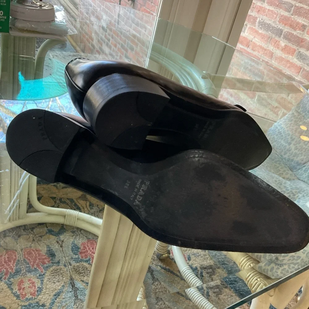 Prada Loafer, black, low heel, Classic! Great Condition! Size 38.5 / 8 - Picture 12 of 16